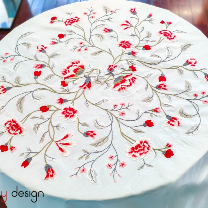 Round table cloth-  Camellia flower embroidery (size 180 cm)